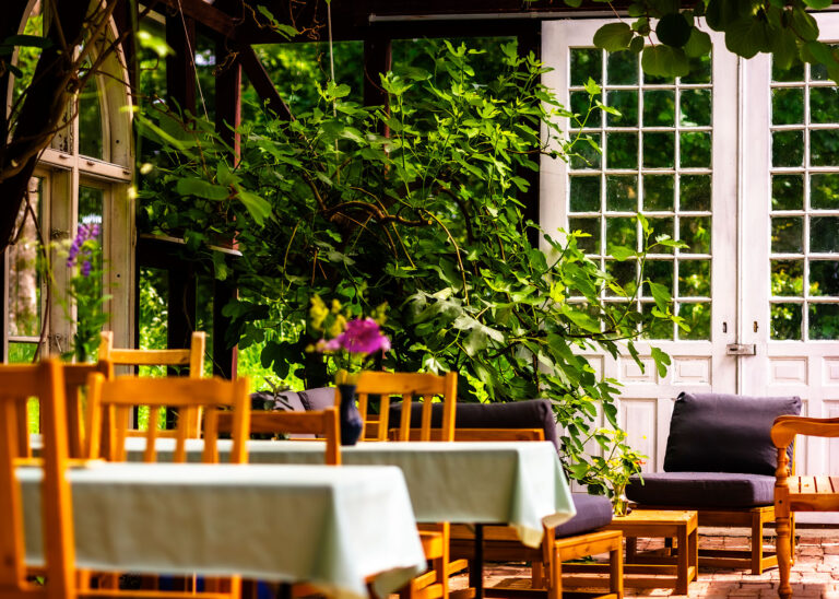 Bjarkagård på Österlen orangeri loungen