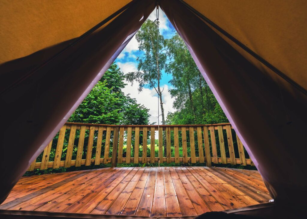 Bjarkagård på Österlen utsikt tältöppning glamping marrakech